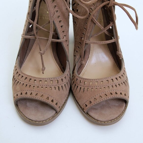 Vince Camuto Tarita Leather Cutout Open Toe Sandals Tan Women Size 7.5 Wide - Picture 9 of 16